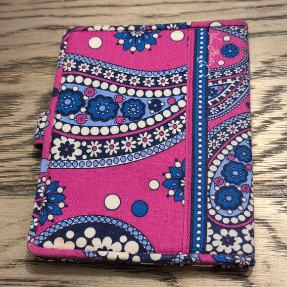 Vera Bradley Travel Passport Holder Wallet Boysenberry Pattern Retired - Picture 3 of 9